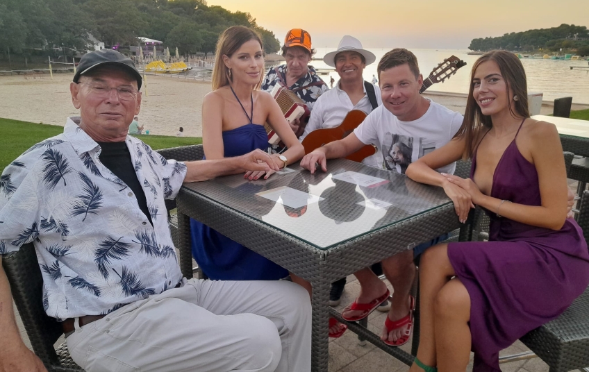 Objavljen spot za pjesmu 'Samo ti' Serđa Valića i Petra Banka